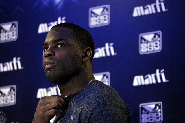 對於亞特蘭 對於亞特蘭